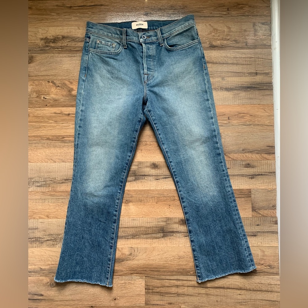 Baldwin Kansas City  The Maxwell Cropped Kick Flare Jeans Raw Hem EUC Size-28
